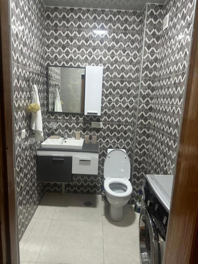 Apartment George Кутаїсі Екстер'єр фото
